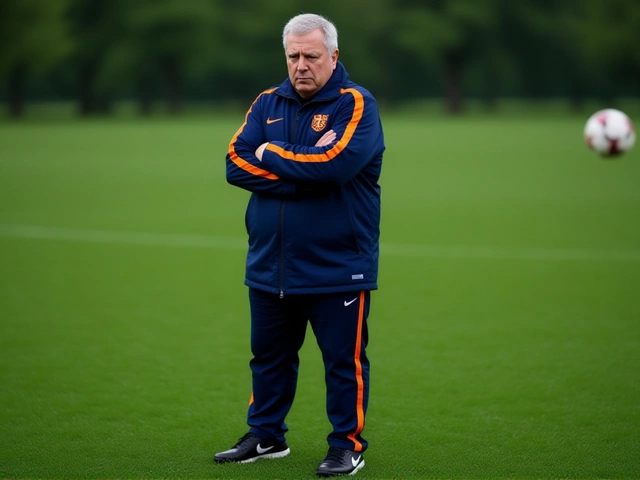 Advocaat Backs McInnes for Rangers Job as Hearts Boss Rejects Ibrox Move